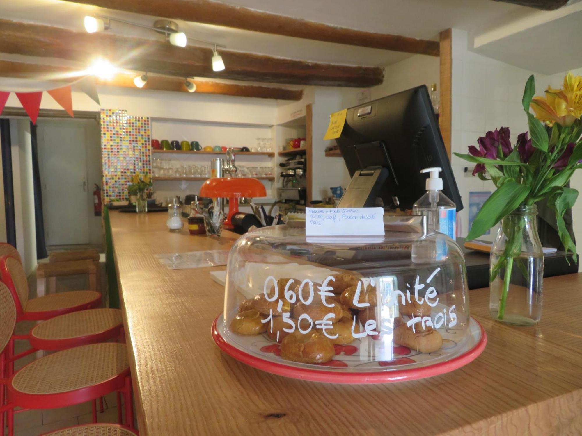 Auberge De La Petite Casserole Revest-des-Brousses Buitenkant foto
